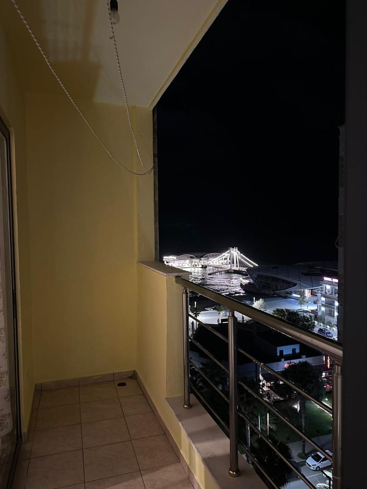Esar Apartment Дуррес Екстер'єр фото
